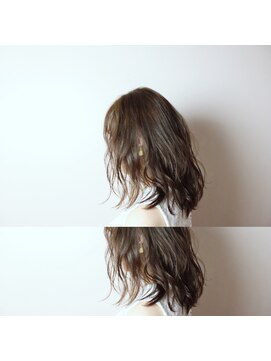 ユートピア(U topia) サイドが決め手のミディアムウェーブ【ユートピア渡邉】