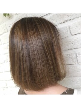 アンククロス 表参道(ANKH CROSS) ボブ×ハイライト