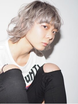 ジゼル(gisele) ペールシルバー×ネオショートウルフ