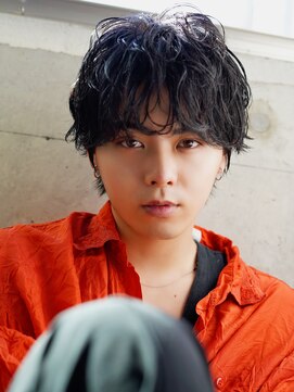 ライラ(Lyla) 無造作スパイラル　ルーズプチマッシュウルフ2