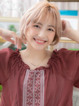 カバーヘア ブリス 大宮西口(COVER HAIR bliss) ホワイティアッシュ外国人風くせ毛ショートc5大宮20代30代40代