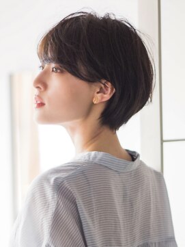 サーカス バイ ビュートリアム 青山(CIRCUS by BEAUTRIUM) マッシュショート20代30代40代大人可愛い暗髪うる艶髪青山表参道