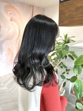 クラン(cLan.) 【ブルーブラック×フロントイヤーホワイトベージュ】by タナカ