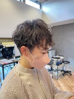 ロク ヘアー(LOC HAIR) グレーヘア×くせ毛風パーマ