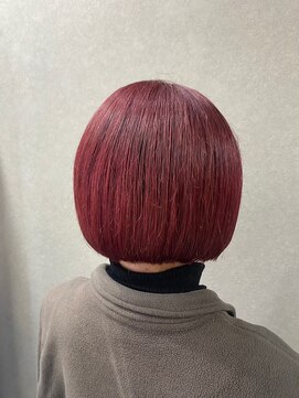 ネウィ 秋田(newi) pink red×すっきりボブ