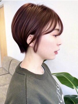 アンク(ank) 小顔レイヤー斜めバングイメチェン愛されショート丸みショート
