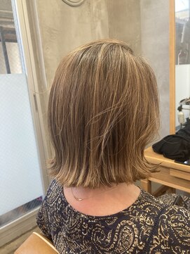 ソルトウォーター(SALT WATER) ボブ/ベージュ/韓国ヘアー/ハイライト/恵比寿/