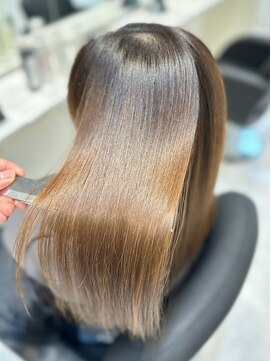 MRN. 新宿西口 髪質改善ストレート/イメチェンヘアスタイル/美髪のススメ