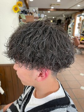 ビューティサロンハートオブゴールド メンズカット+パーマ