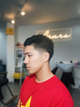 アラレ(ARARE) ナチュラルフェードカット