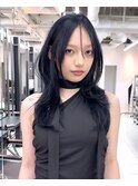 Y2Kレイヤーカット　ロングレイヤー　くびれヘアブルーブラック