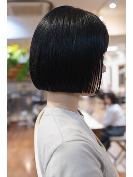 イーズ(e's) ボブ/縮毛矯正　【honoka】