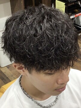 シザーズ(SCISSORS) ツイストスパイラル/メンズパーマ/理容室/バーバー