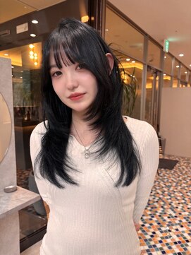 透明感ラベンダーアッシュレイヤーカット