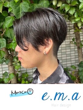 エマヘアデザイン(e.m.a Hair design) センターパート