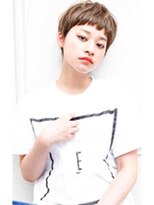 メリケンビューティーパーラー コウベ(MERICAN BEAUTY PARLOR KOBE) ベリーショート×スモーキーアッシュベージュ 千葉絵里花