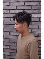 ナップ(NAP)&nbsp;ふんわり毛束感メンズオススメスタイル（センターパート）