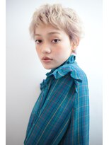 アリシア(arishia) ハイトーンアッシュ×ベリーショート