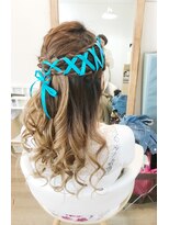 ロカット サロン(Roquat Salon)&nbsp;リボンハーフアップアレンジ【ヘアアレンジ  立川/立川南口】
