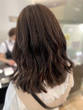 アクイスオバタ(AQICE obata) 初カラー