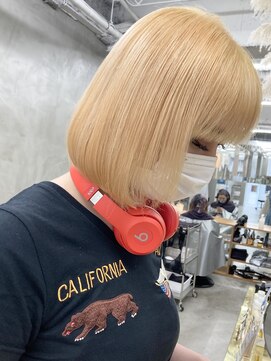 スー 渋谷(suu) ハイトーンホワイトベージュグレージュケアブリーチ