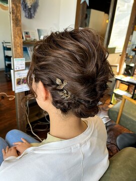 カリフ 大船(calif.) 【calif.】お呼ばれヘアアップアレンジ