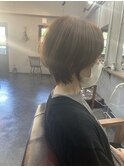ショートボブ