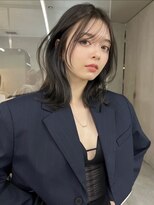 サイン 渋谷(SIGN)&nbsp;インナーカラーレイヤーカットイヤリングカラーミディアムヘア