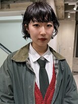 ロジ(loji) ボーイッシュなショートボブとパーマ