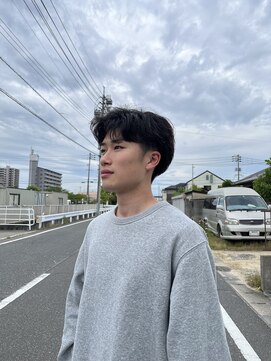 ヘアデザイン ジル(Jill) マッシュ/センターパート