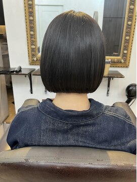 グランドライン(GRAND LINE) すっきりと内巻きミニボブ