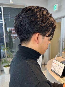 ネイロ 北千住(NeiRo) ツイストパーマツーブロックセンターパートスパイラルパーマ