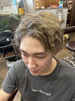 スターリー(STARRY)の写真/【稲荷口駅徒歩5分】男性の髪の悩みを知り尽くしたStylistが再現性高く、セットしやすいスタイルをご提案!