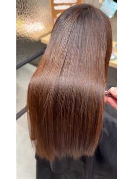 リタ 枚方(Rita) 30代40代髪質改善カラー秋色レッドブラウン艶髪ストレート