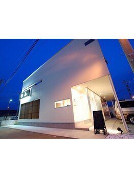 女性スタイリストが多く相談しやすい雰囲気が嬉しい♪癒しの空間でゆったり過ごしながら綺麗に*