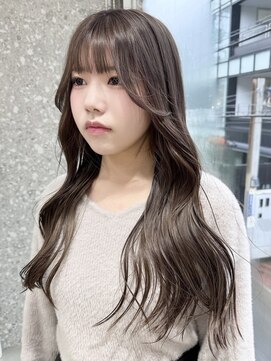 サンク 原宿 表参道(cinq) ハイトーンダブルカラーヘーゼルベージュオリーブベージュカラー