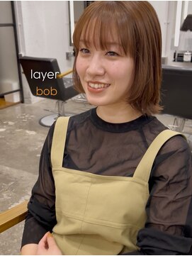 透明感オリーブベージュ×レイヤーボブ ▽福永