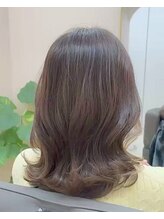 【1//jourだけのこだわり】大人可愛いを忘れずに！甘さに頼らない、洗練された若見え提案。