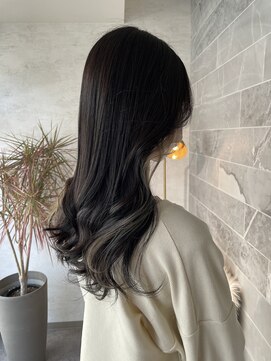 ジル アンク(Jill ankh) 《Jill ankh姫路駅前》グレージュ×シルバーベージュ 韓国風