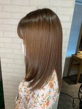 アフィナー(Afinar) 酸性ストレートでうる艶フェミニンロング