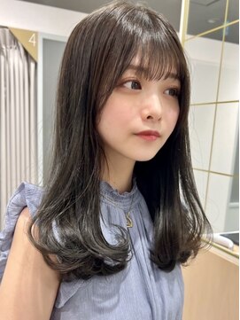 ティア(Tia.) （ロング/ミディアム/縮毛矯正/髪質改善トリートメント/カラー）