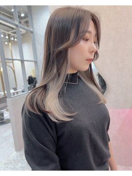 ロンド レア 天神大名店(Lond Le’a) ダブルカラー/インナーカラー/イヤリングカラー/ペールベージュ