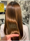大人女性に人気の縮毛矯正♪お悩みに合わせて髪質を改善★