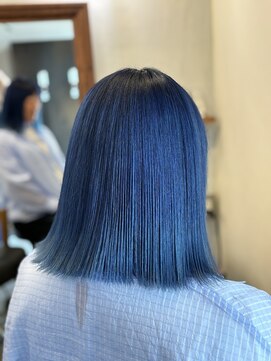 アイノベル(‘Inovel’) ブルーグラデーション