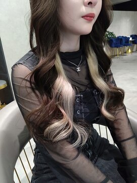 ニーナ ビューティーサロン(NINA Beauty Salon) インナーカラー