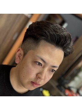 ピシャッとニ代目銀二郎 カジュアルパーマ【広島/理容室/古民家バーバー二代目銀二郎】