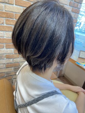 ヴィサージュクルー(VISAGE crew) 癖毛でも大丈夫、アイロンを使ったスタイリング！