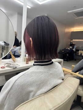 ジーナ 吉祥寺(Zina) 【山崎あゆみ】ボブ イヤリングピンク