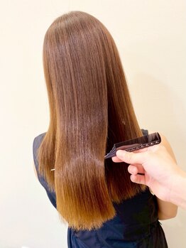 サロン ハリウッド(Salon Hollywood)の写真/乾燥・パサつきに悩まない！髪の芯から潤う“うるツヤ美髪”へ＊「乾燥しにくい髪質」へと導きます…♪