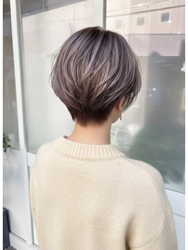 アールイーノウン 阿倍野区昭和町店(re; nown) 大人可愛い20代30代40代小顔ひし形くびれショート